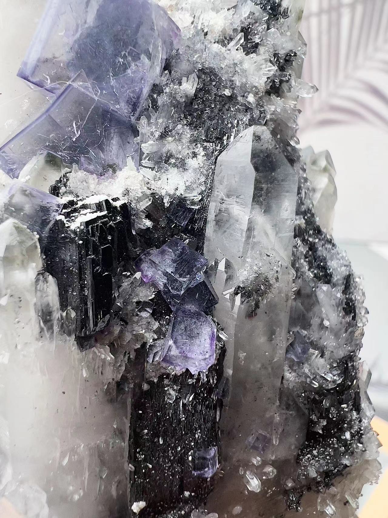 Crystal fluorite arsenopyrite bismuthite symbiosis