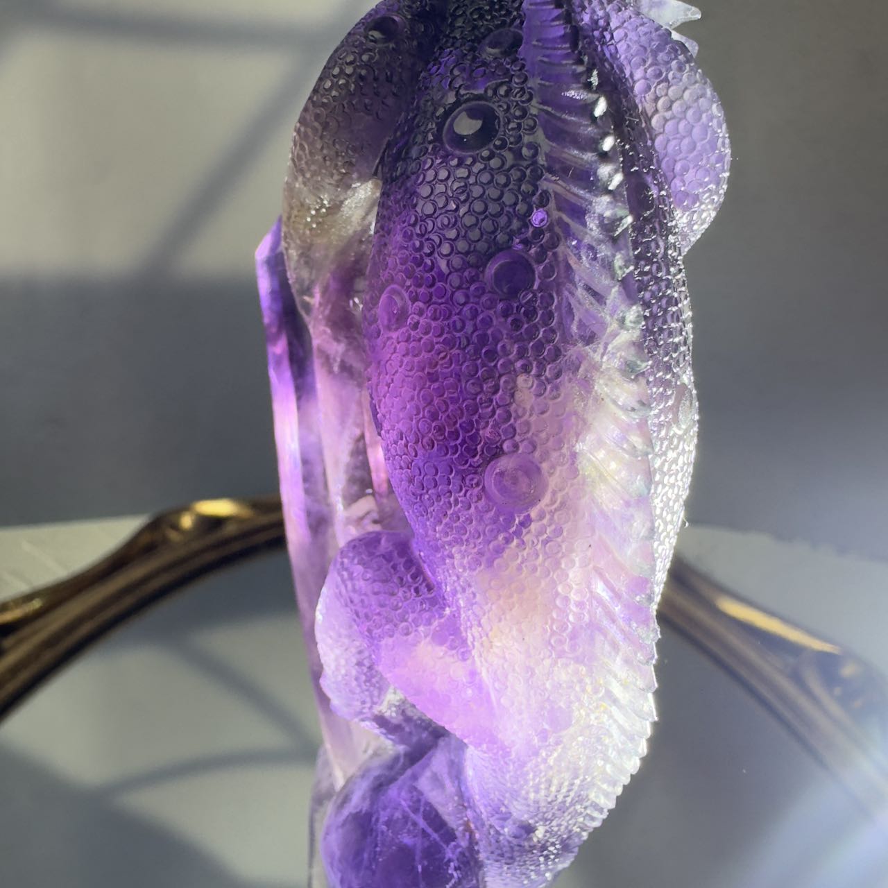 Amethyst carved lizard crystal