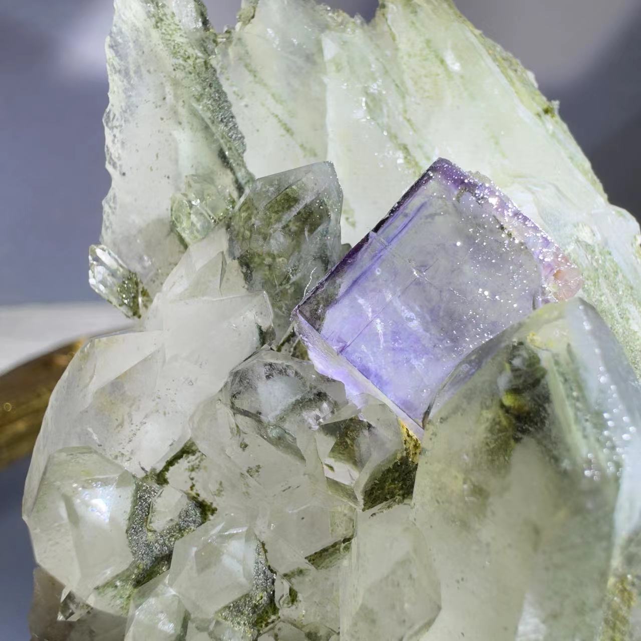 Crystal and purple fluorite symbiosis