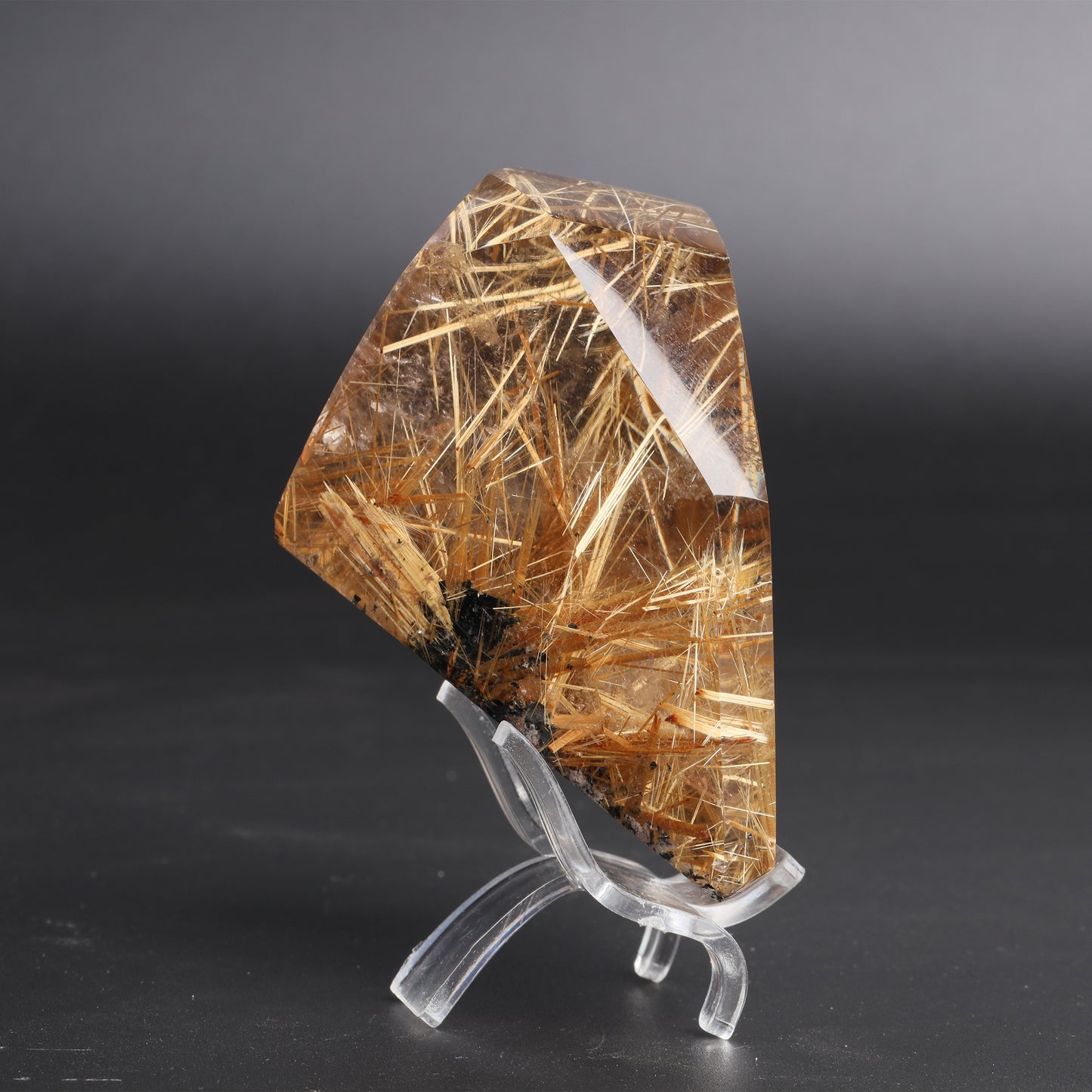 Rutile  crystal