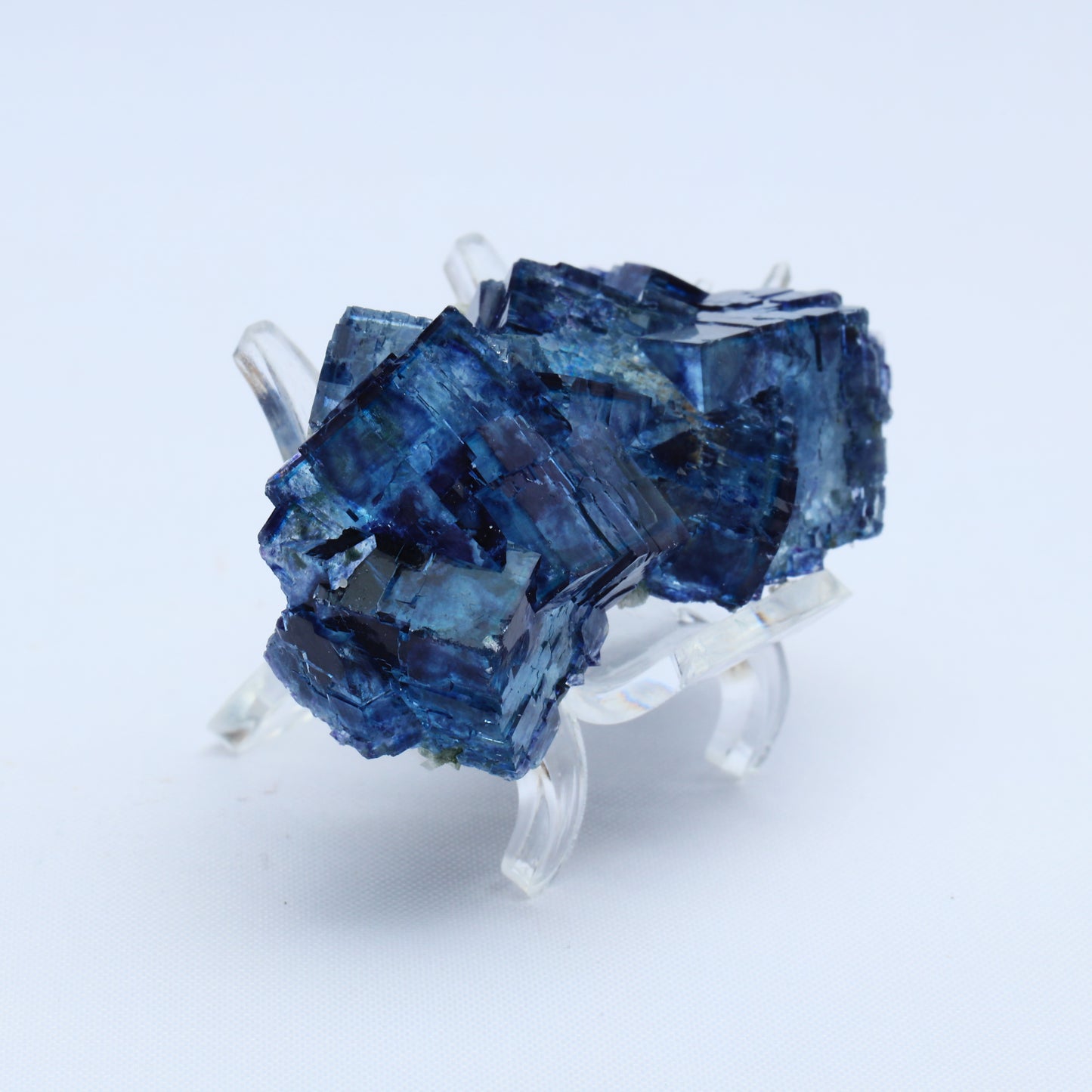 Blue window fluorite crystal symbiosis.