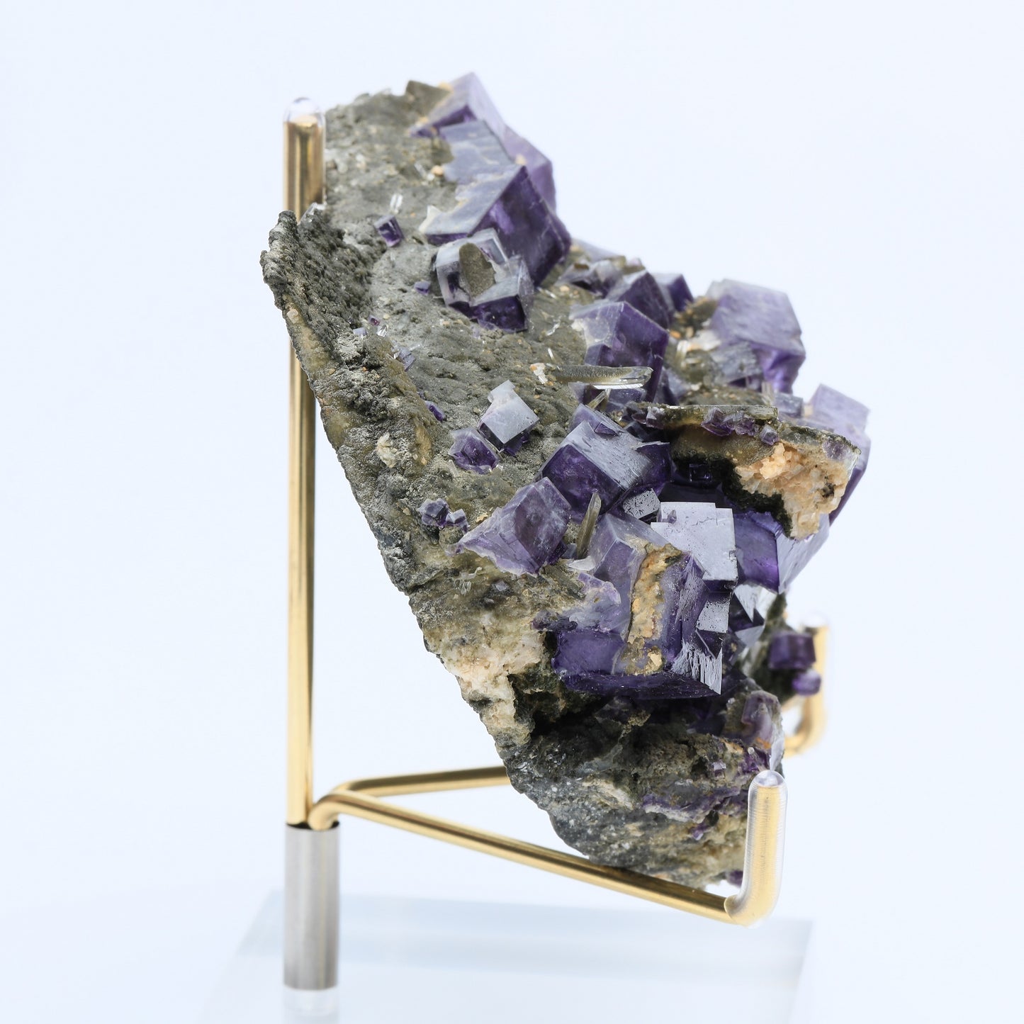 Fluorite crystal symbiosis.