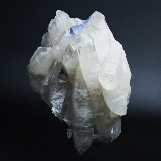 Symbiosis of crystal and fluorite